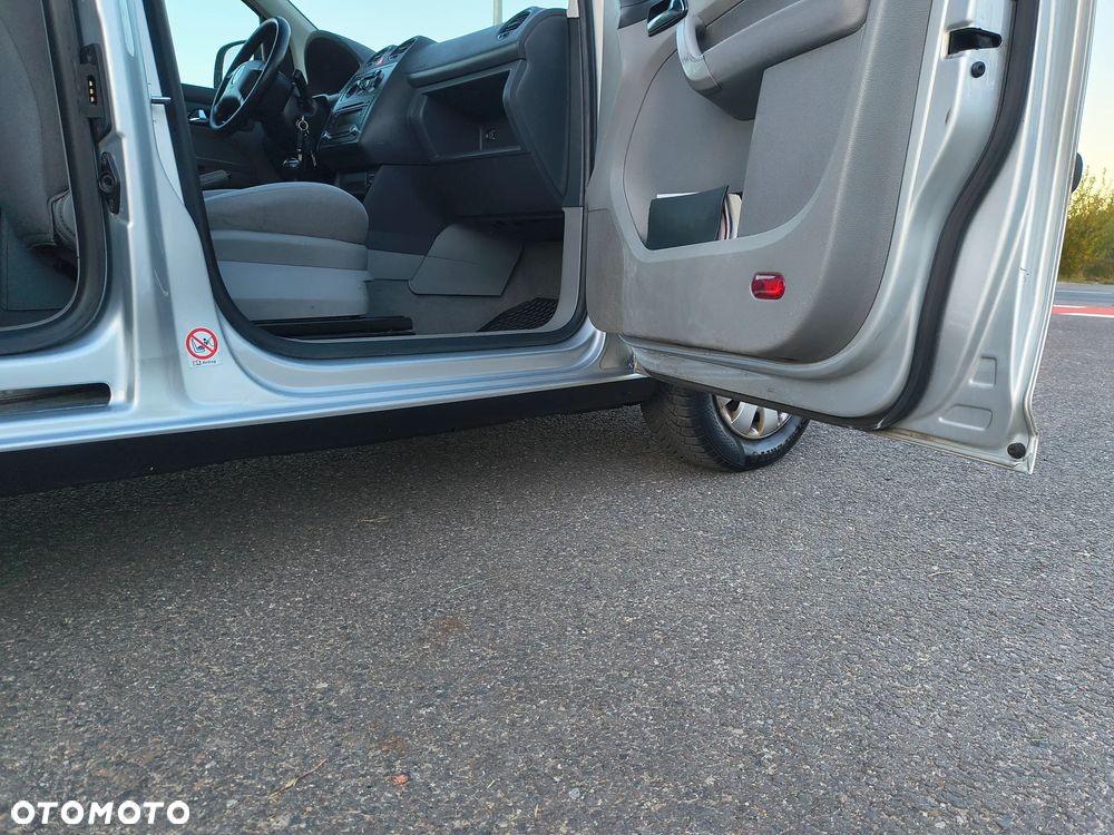 Volkswagen Caddy - 29