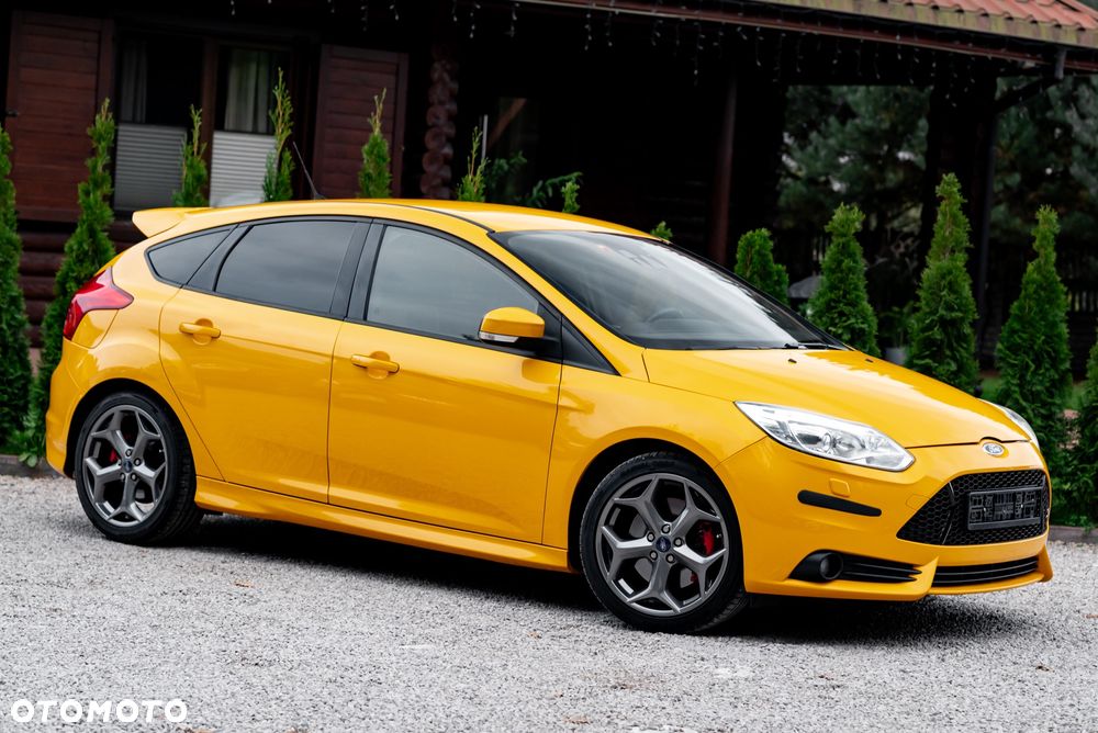 Ford Focus 2.0 EcoBoost ST - 6