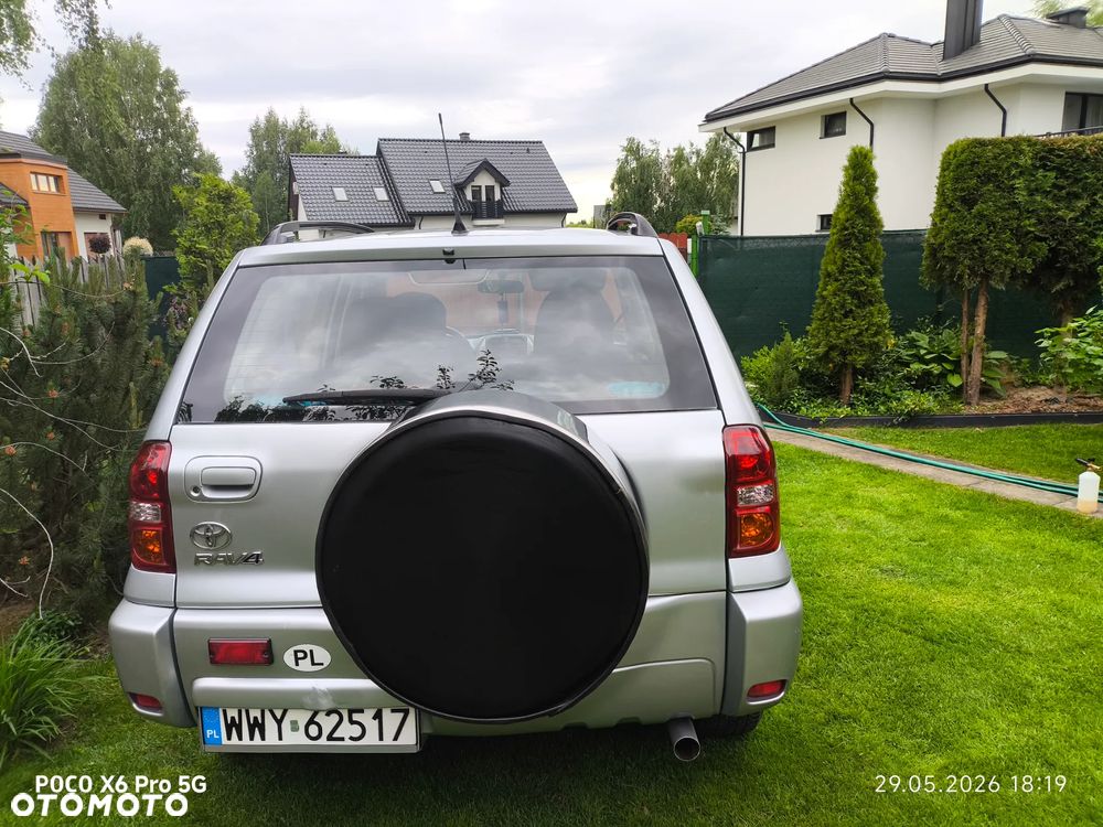 Toyota RAV4 1.8 VVT-i Terra 2WD - 4