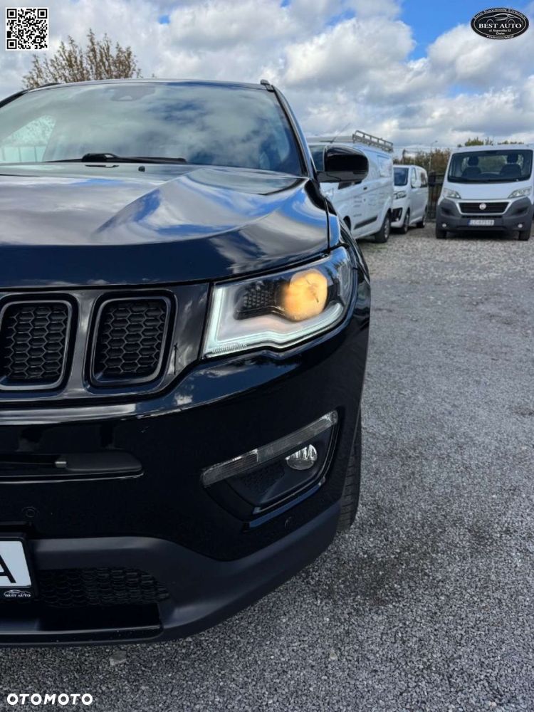 Jeep Compass - 26