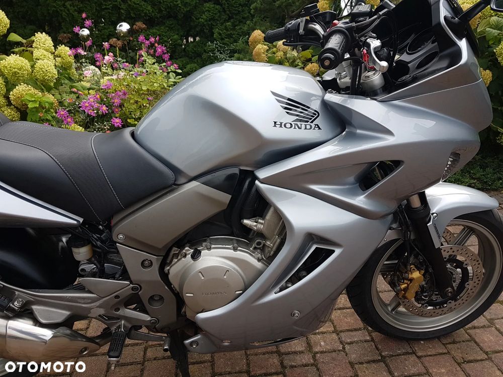 Honda CBF - 3