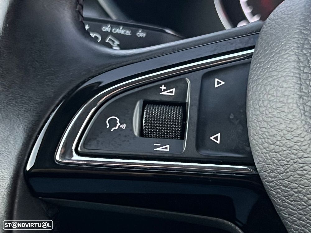 Skoda Superb 2.0 TDI Sportline - 22