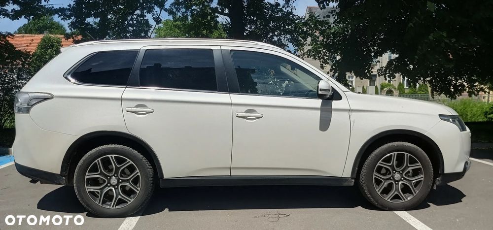 Mitsubishi Outlander 2.2 DID Instyle Navi - 6