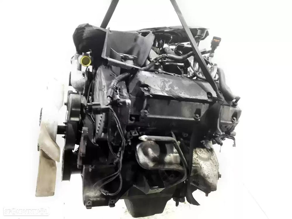 MOTOR COMPLETO MITSUBISHI PAJERO III 2004 -6G74DOHC24V - 6