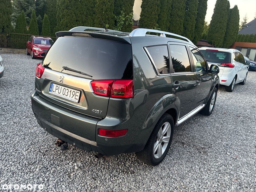 Peugeot 4007 7-Sitzer Sport - 7