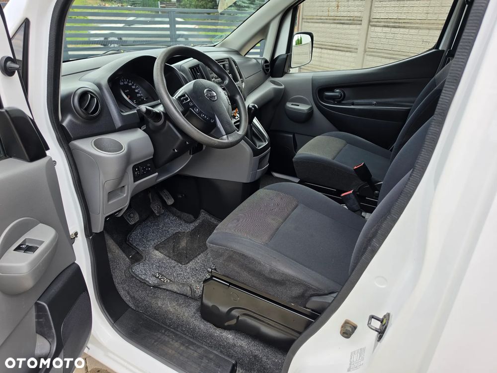 Nissan NV200 - 9