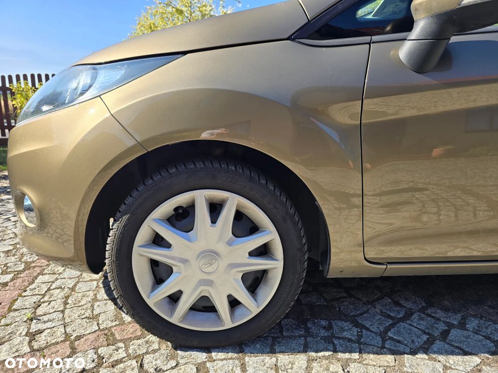 Ford Fiesta 1.25 Gold X EU5 - 16