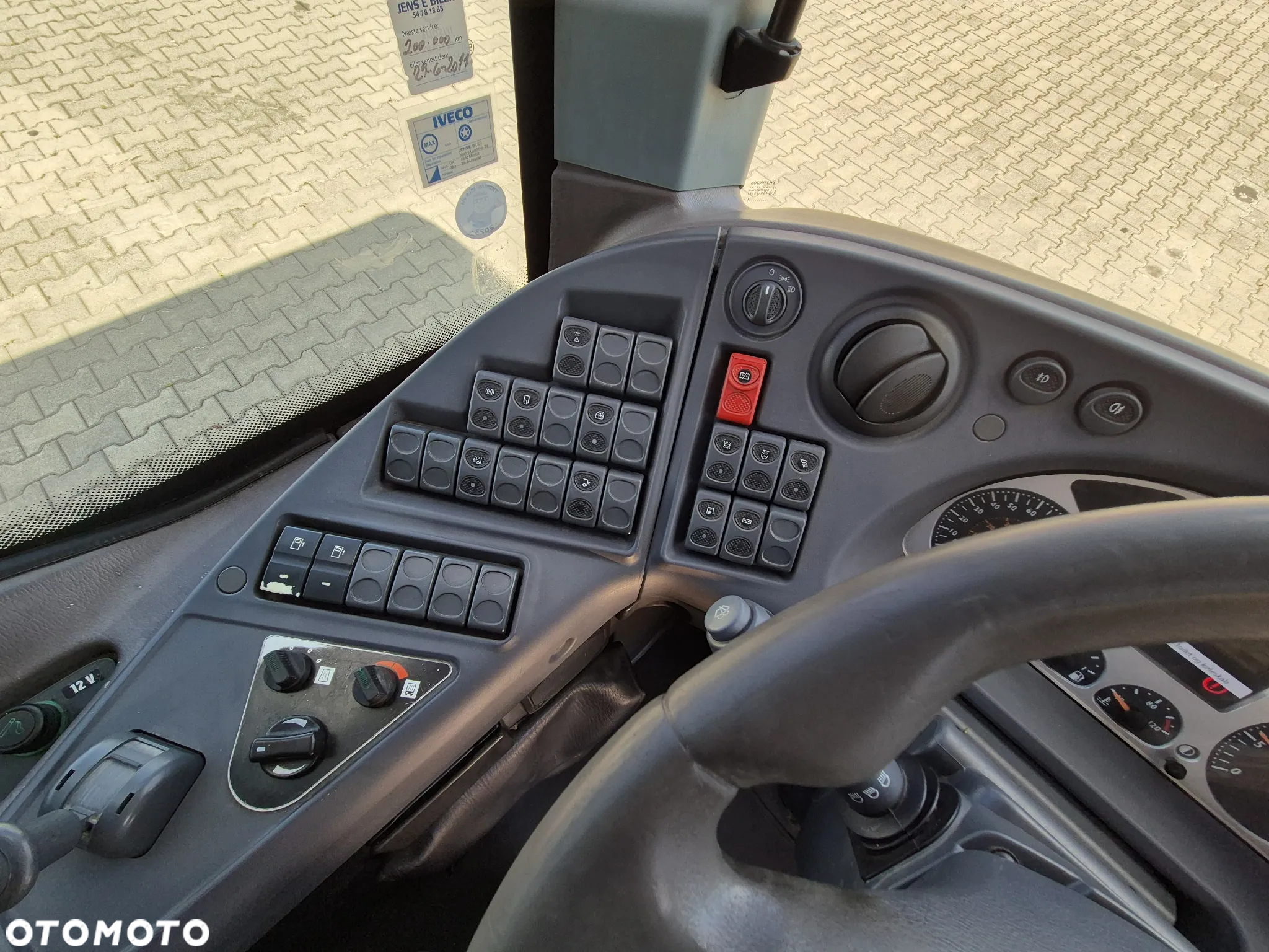 Irisbus KAMPER / AUTOBUS / NOWA ZABUDOWA / SOLAR NA DACHU / ŁAZIENKA / KUCHENKA / STAN IDEALNY / 2 PRZETWORNICE - 16