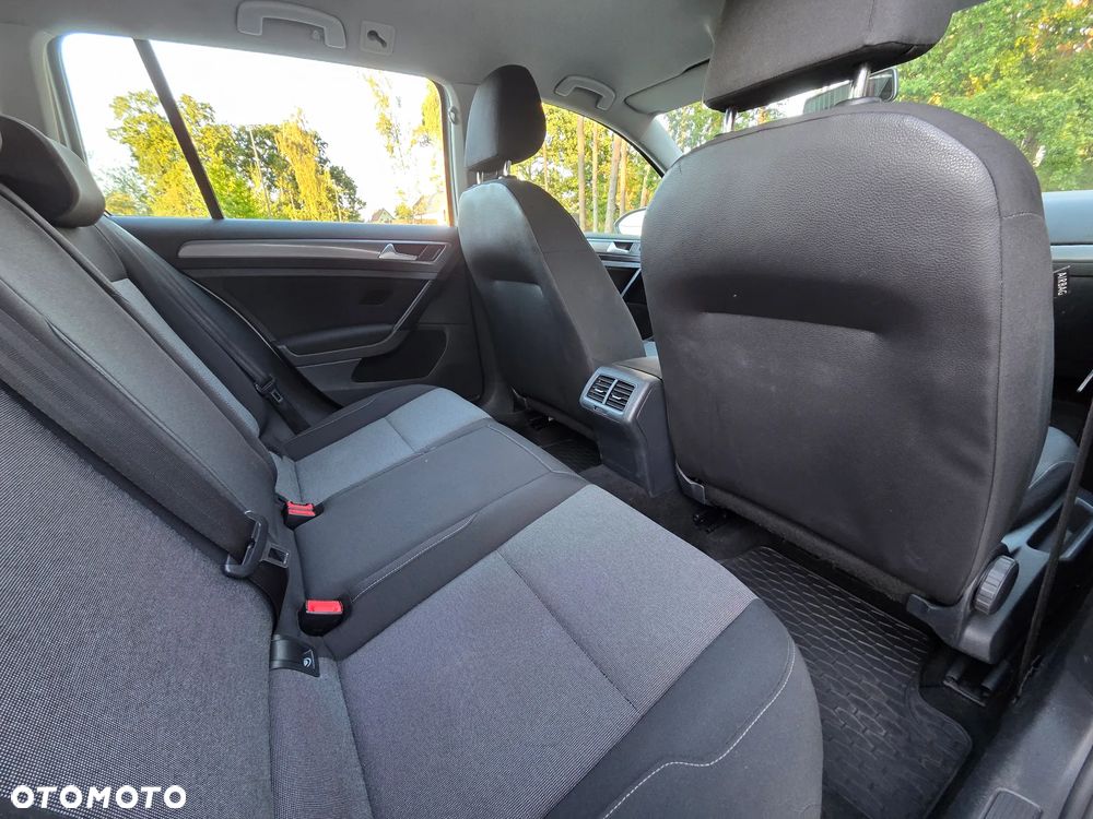 Volkswagen Golf 1.6 TDI BlueMotion Comfortline - 9