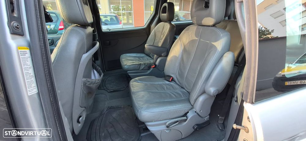 Chrysler Voyager - 5