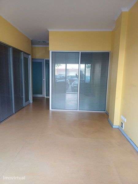 Loja / Espaço Comercial / Habitacional à venda – 69 m² – Agualva-Cacém - Grande imagem: 5/12