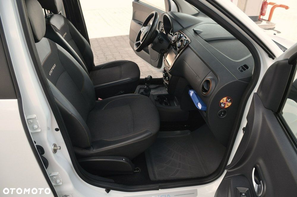 Dacia Lodgy - 23