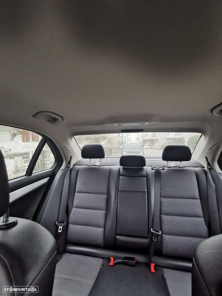 Mercedes-Benz C 220 CDI DPF (BlueEFFICIENCY) Avantgarde - 9