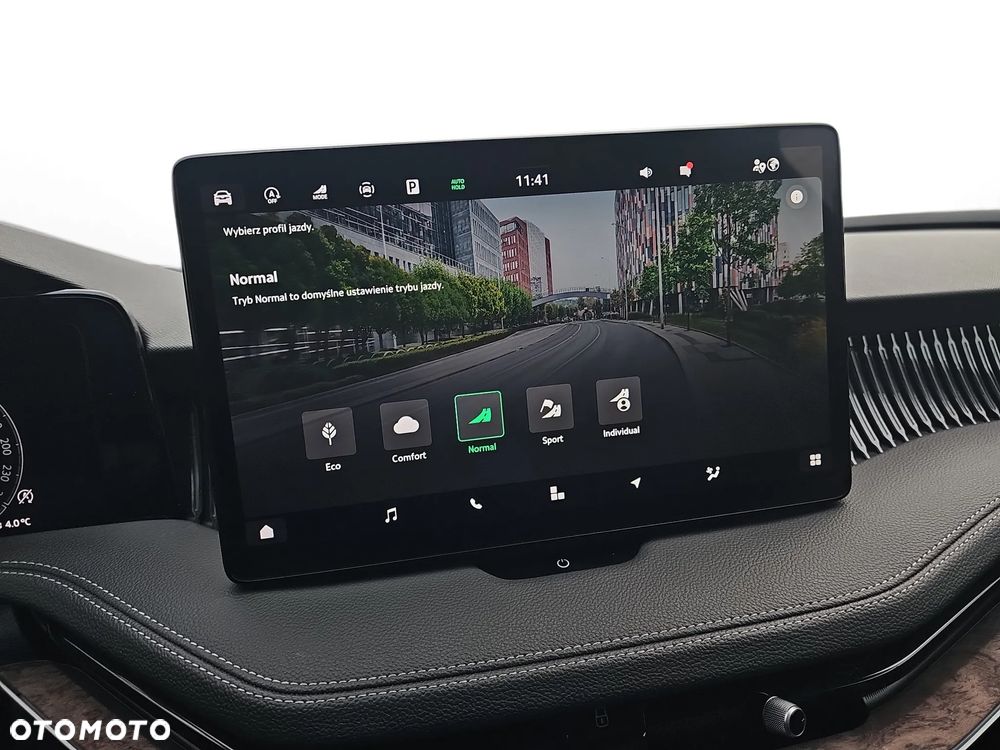 Skoda Superb 2.0 TDI SCR L&K DSG - 19