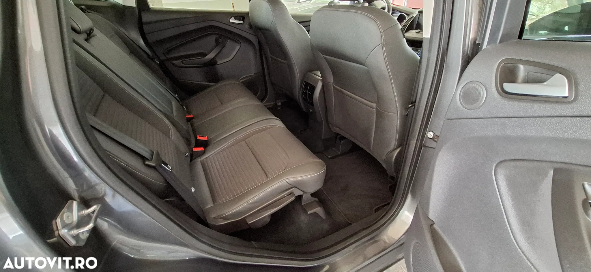 Ford Kuga 1.5 EcoBoost 4x4 Aut. Titanium - 8
