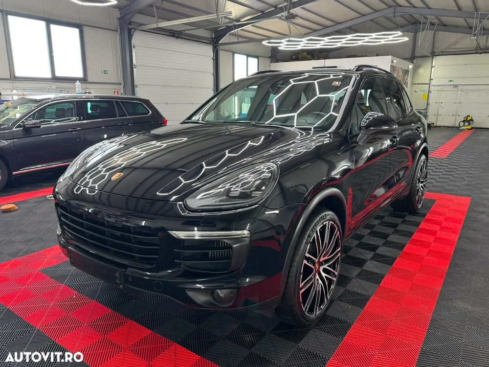 Porsche Cayenne 4.2 L S - 3