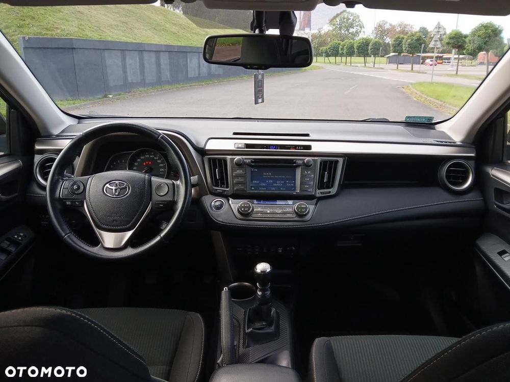Toyota RAV4 - 26