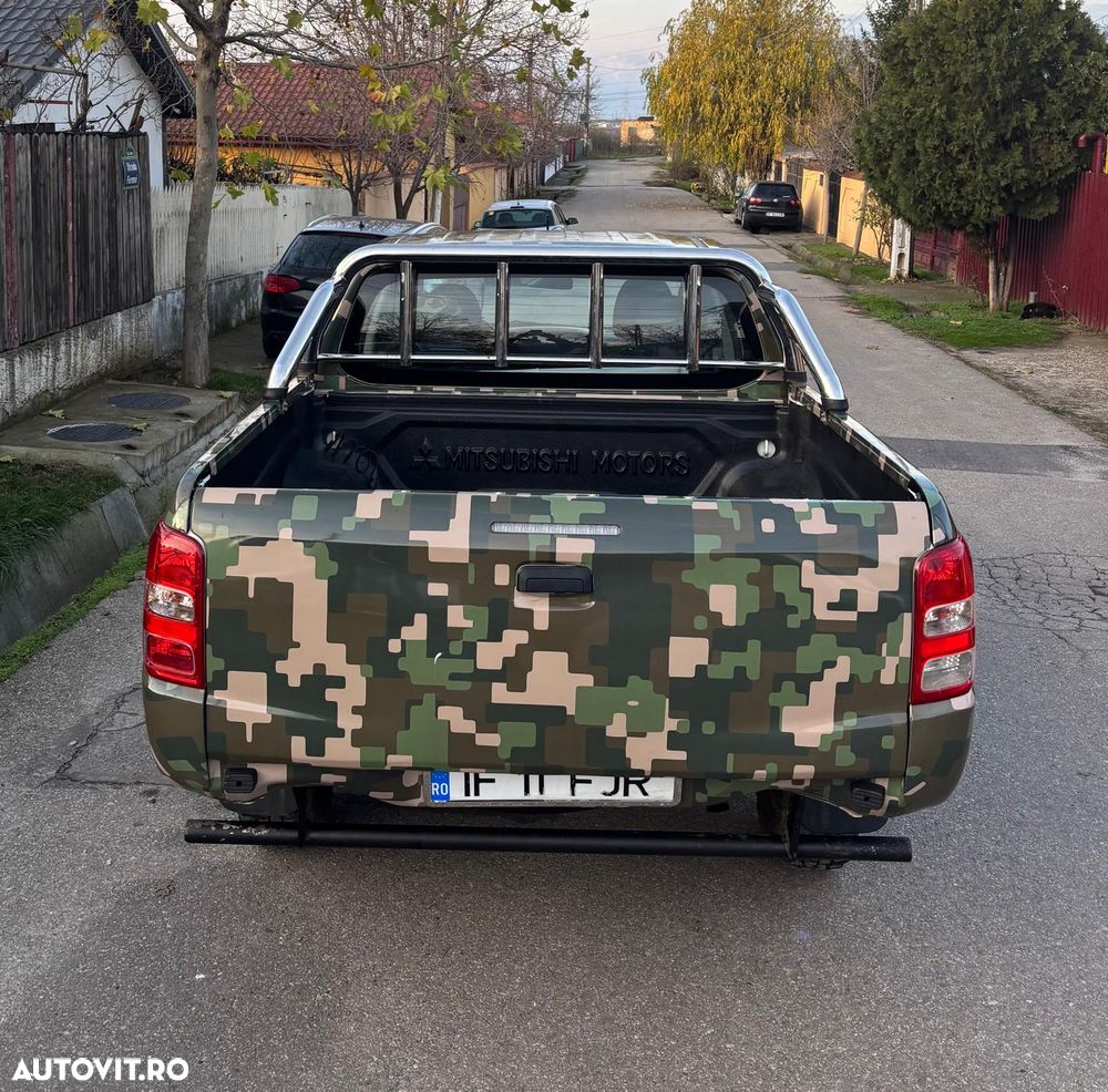 Mitsubishi L200 Double Cab 2.4 DI-D M/T Instyle - 6