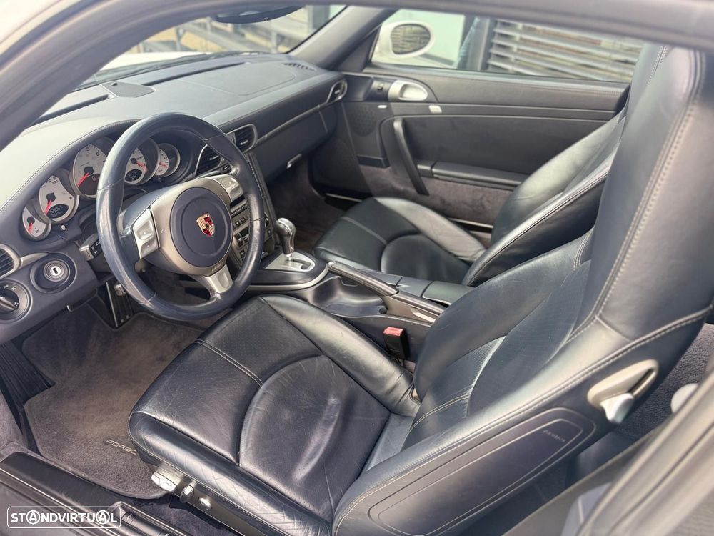 Porsche 911 (997) - 8