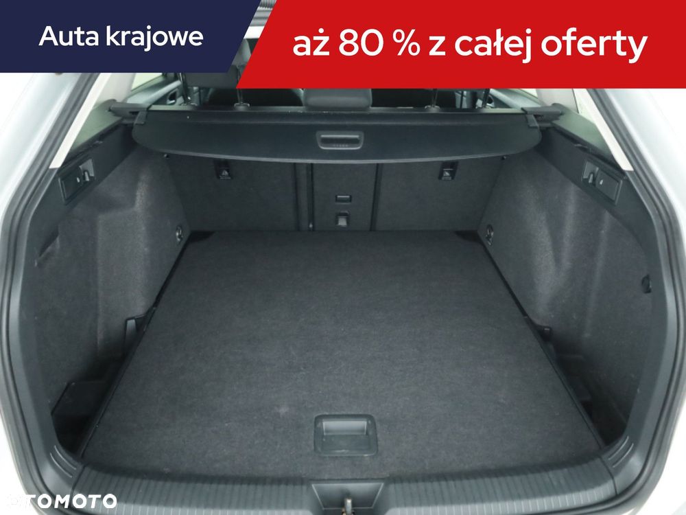 Volkswagen Golf Variant - 20