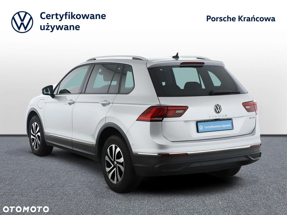 Volkswagen Tiguan - 3
