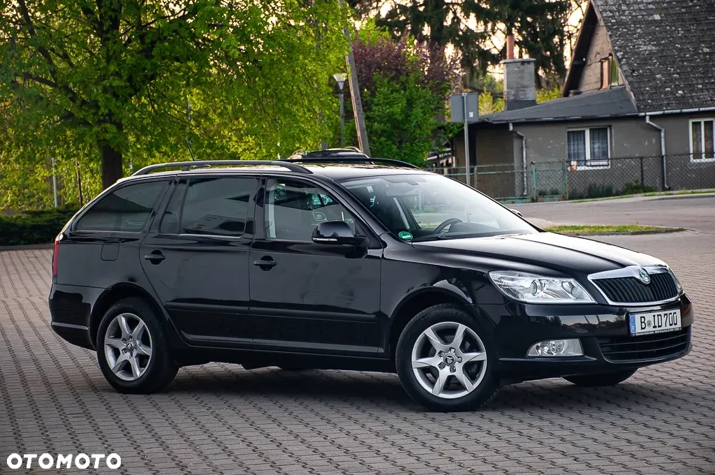 Skoda Octavia Combi 2.0 TDI DPF DSG Ambition - 14