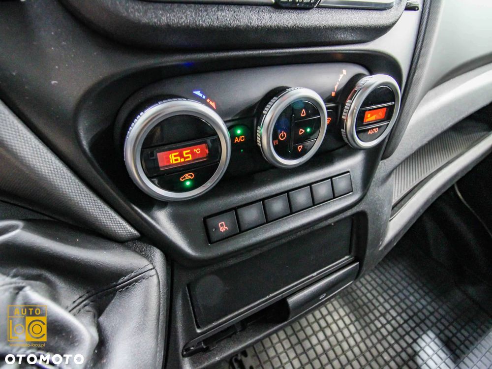Iveco DAILY CHŁODNIA + MROŹNIA + AGREGAT x 2 + AUTOMAT - 20