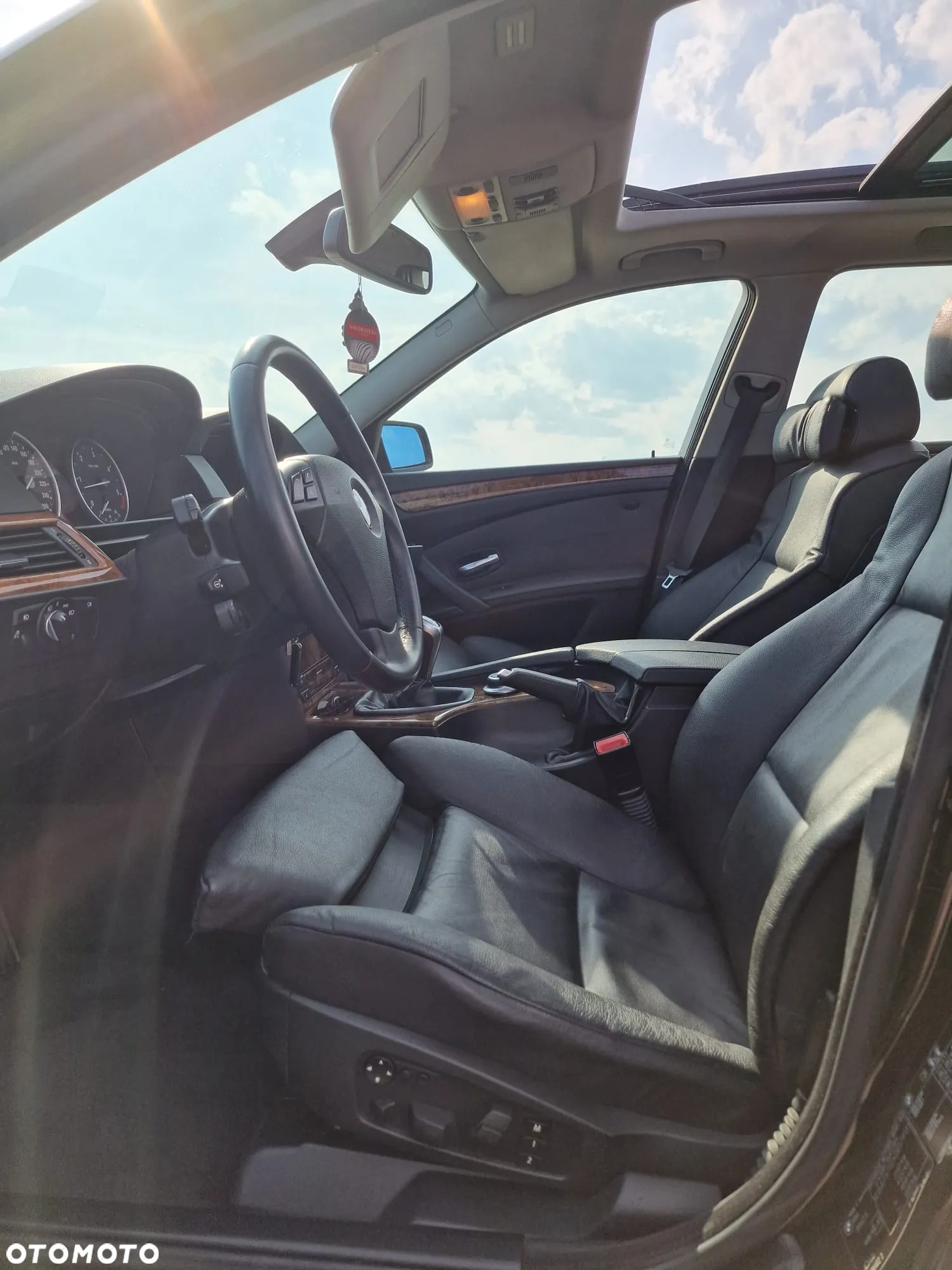 BMW Seria 5 530d Touring - 16