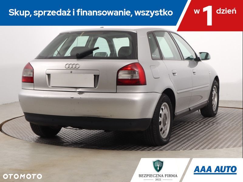 Audi A3 Sportback - 6