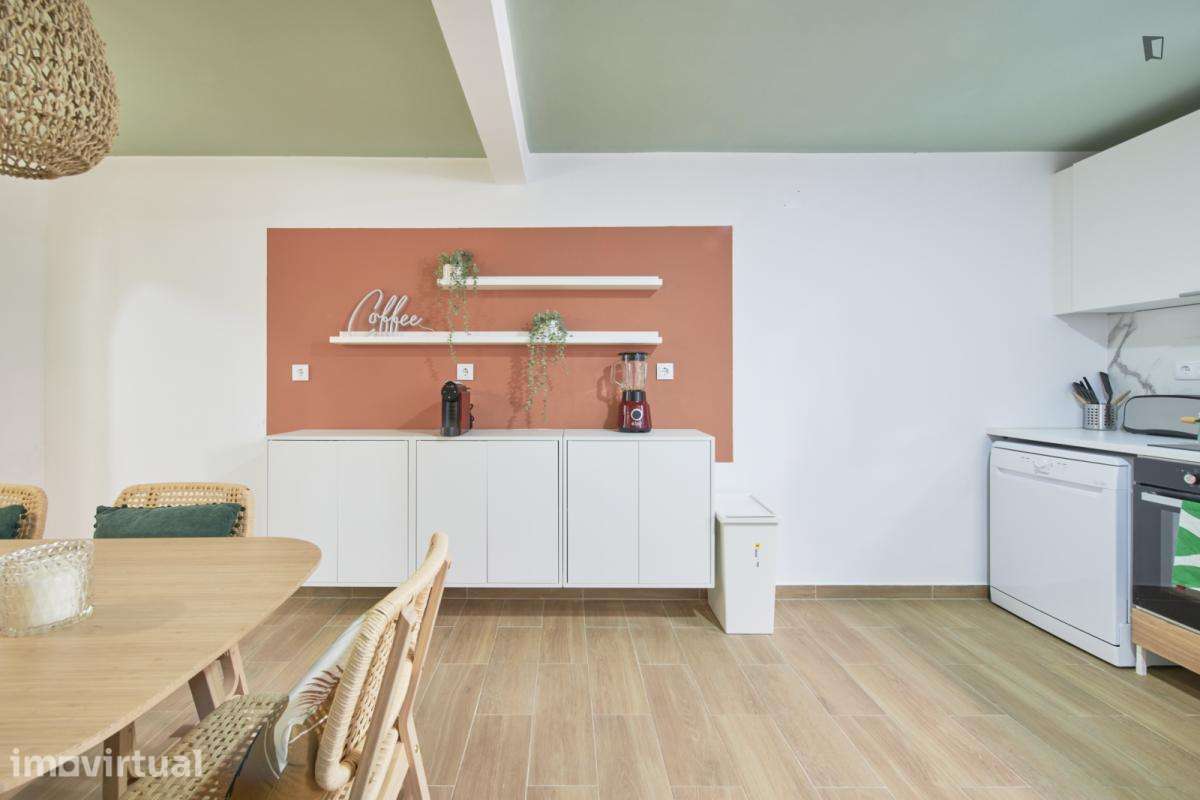 Quarto - localizado em Ajuda Lisbon - Grande imagem: 3/60