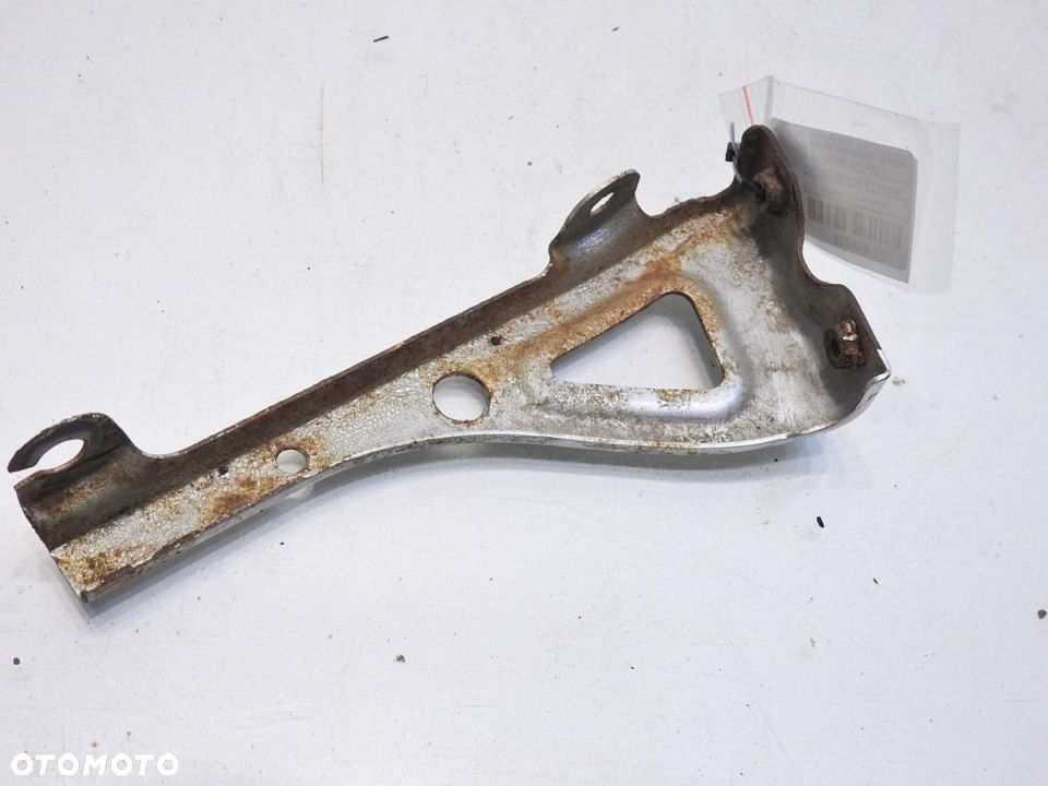 UCHWYT MOCOWANIE BŁOTNIKA LEWY PRZÓD MAZDA 6 GH - 3