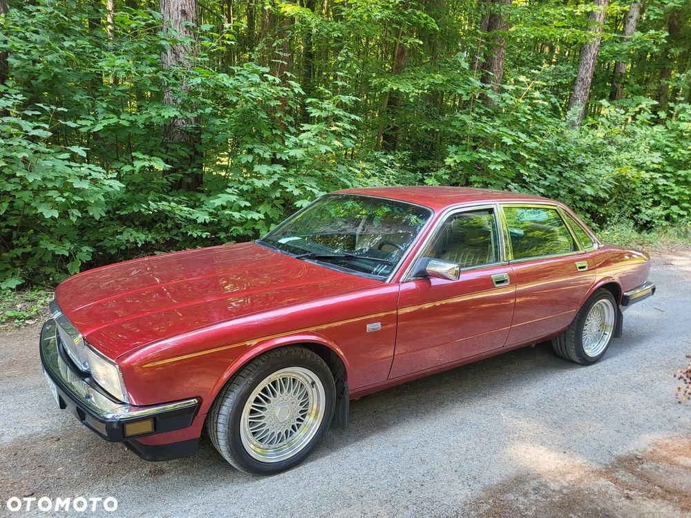 Jaguar XJ Soverign 3.2i - 6