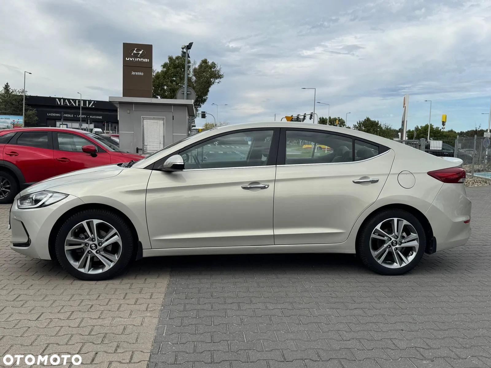 Hyundai Elantra 1.6 Style - 27