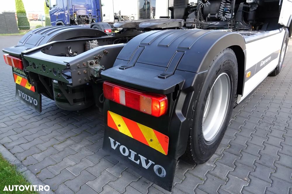 Volvo FH 460 / LOW CAB / 2018 / IMPORTAT DIN GERMANIA / DUPĂ UN CONTRACTUL DE SERVICII DE AUR - 14