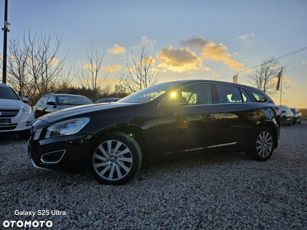 Volvo V60 D3 Momentum - 14