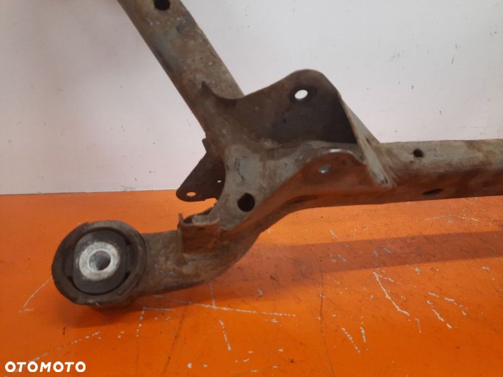 AUDI A4 B6 00-05 SEDAN SANKI BELKA ZAWIESZENIA TYŁ  ALT - 2