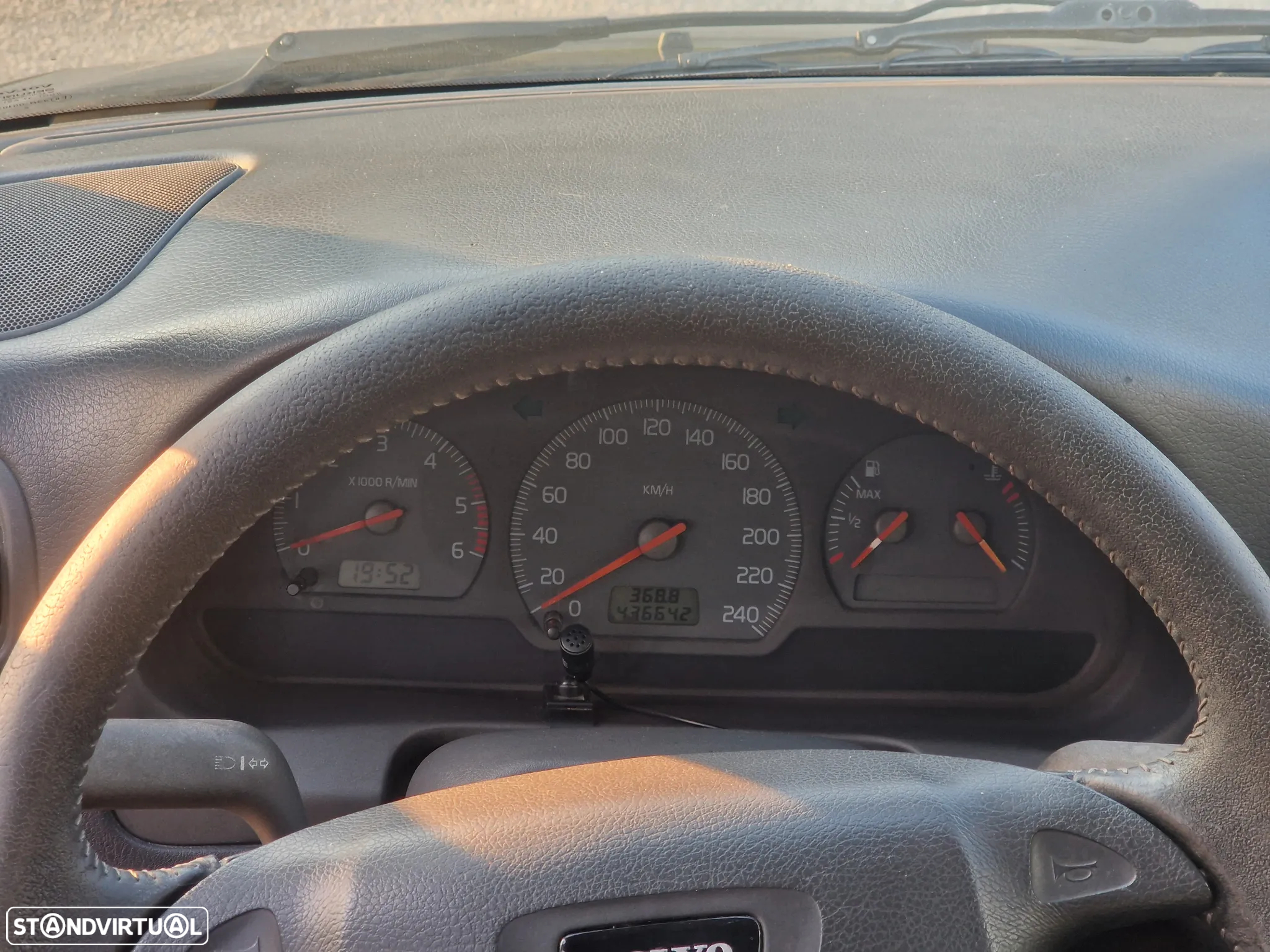 Volvo S40 1.9 D CR - 12