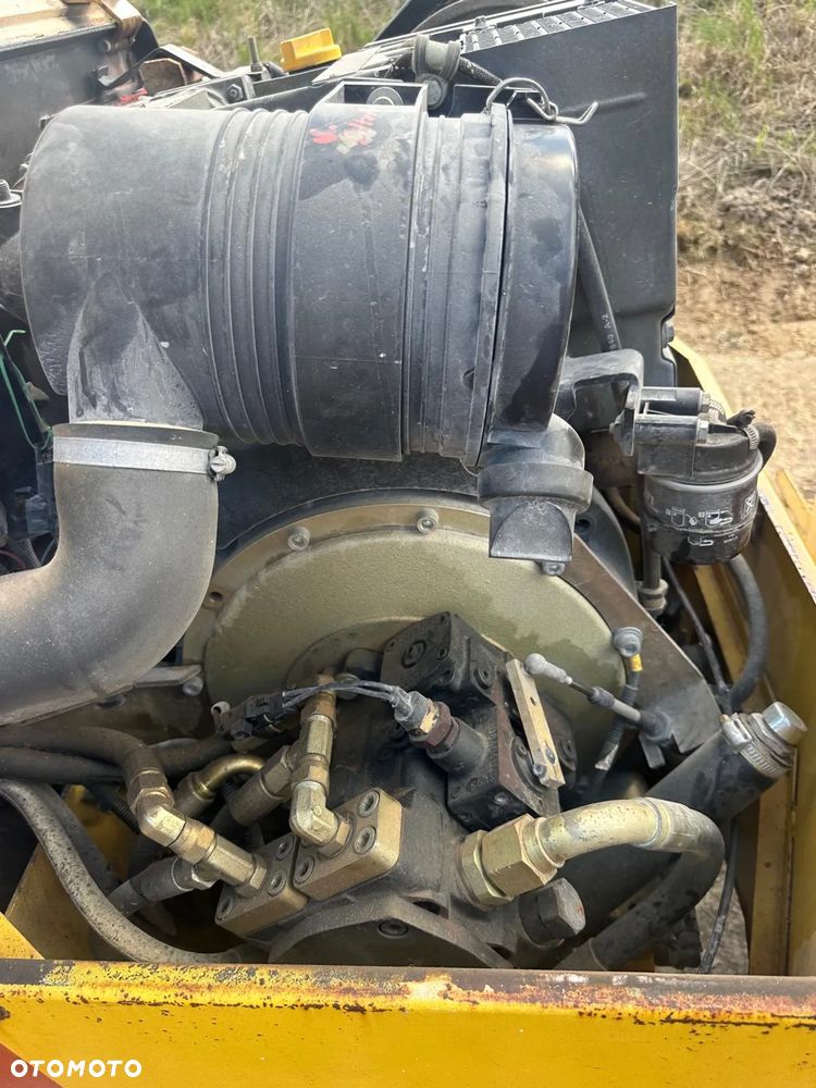 Dynapac Walec Drogowy Gładki DYNAPAC CC122 - 11