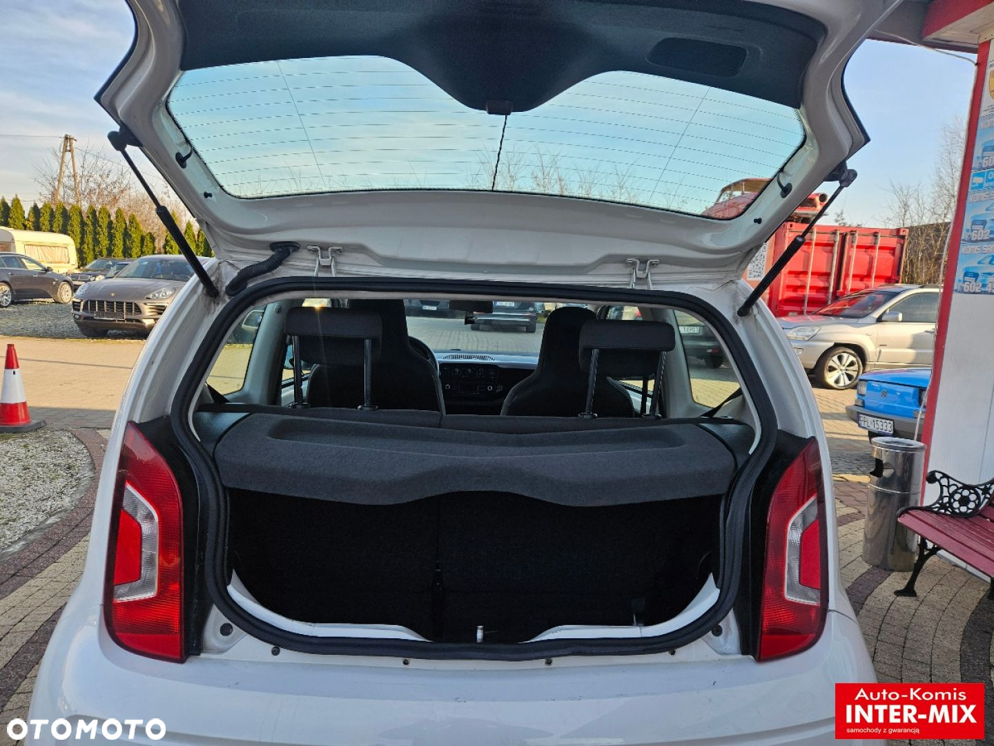 Volkswagen up! - 9