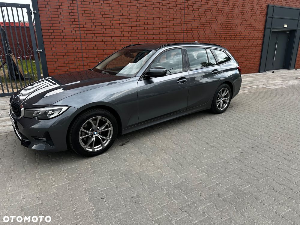 BMW Seria 3 320d Sport Line - 6