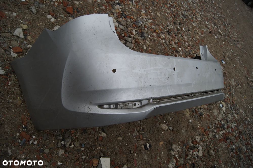 TOYOTA AVENSIS III T27 LIFT 2012-2015-- ZDERZAK TYLNY TYŁ SEDAN - 2