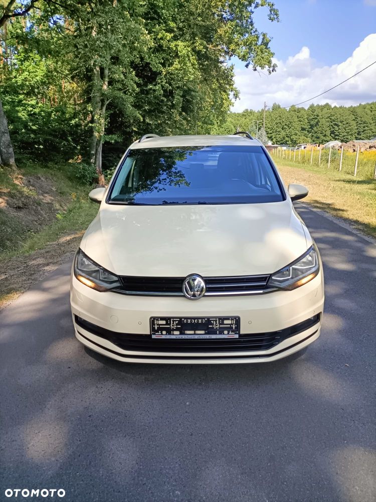 Volkswagen Touran - 9