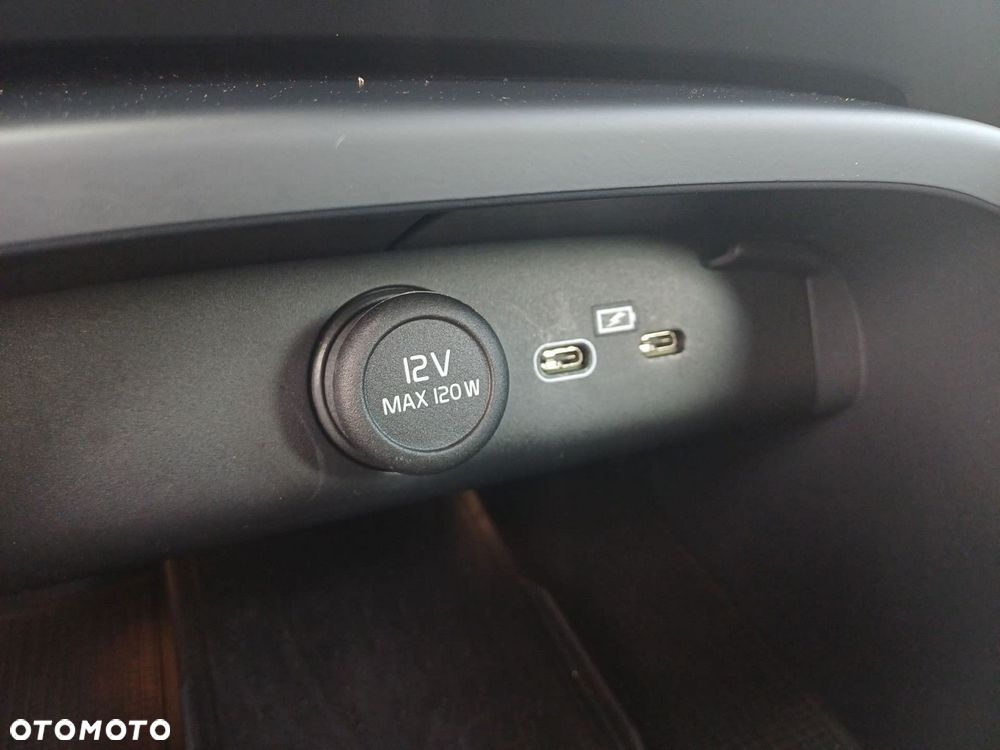 Volvo XC 40 - 22