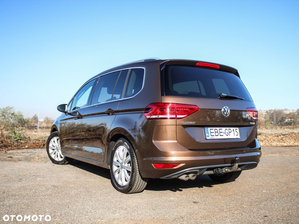 Volkswagen Touran 2.0 TDI BMT Highline - 24