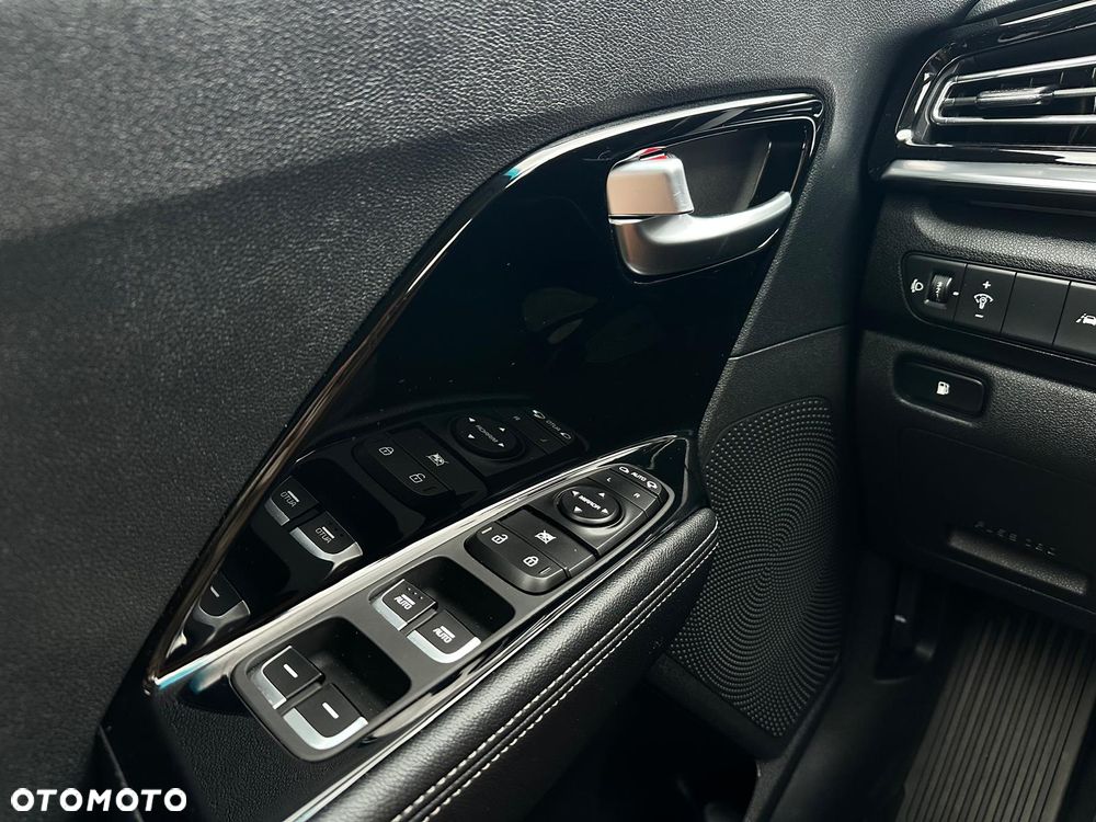 Kia Niro 1.6 GDI Hybrid Business Line - 16