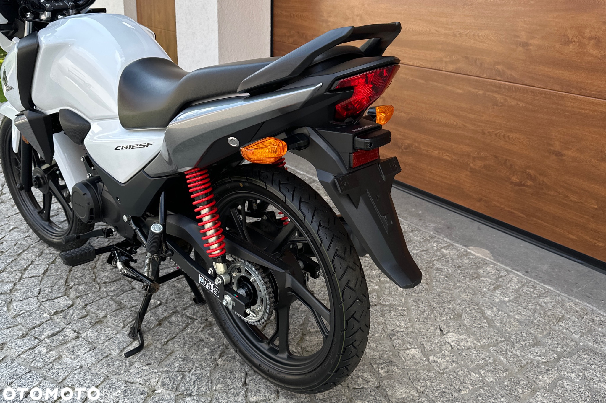 Honda CBF - 23