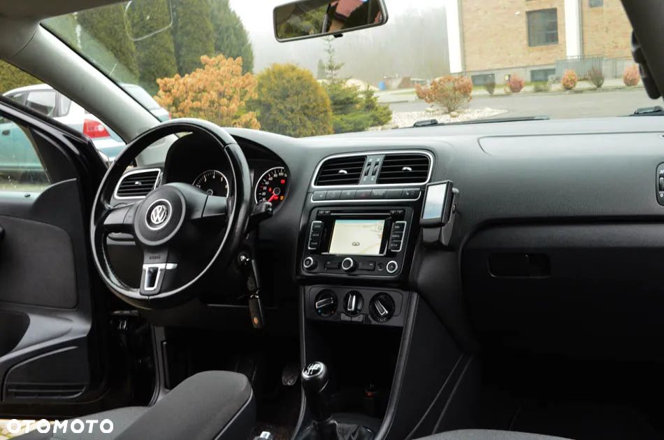 Volkswagen Polo 1.2 Comfortline - 26