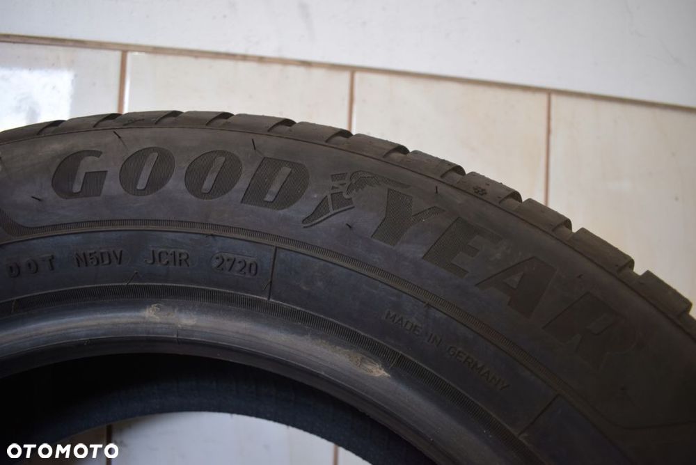 R17 245/55 Goodyear UltraGrip Performance MO-V - 6