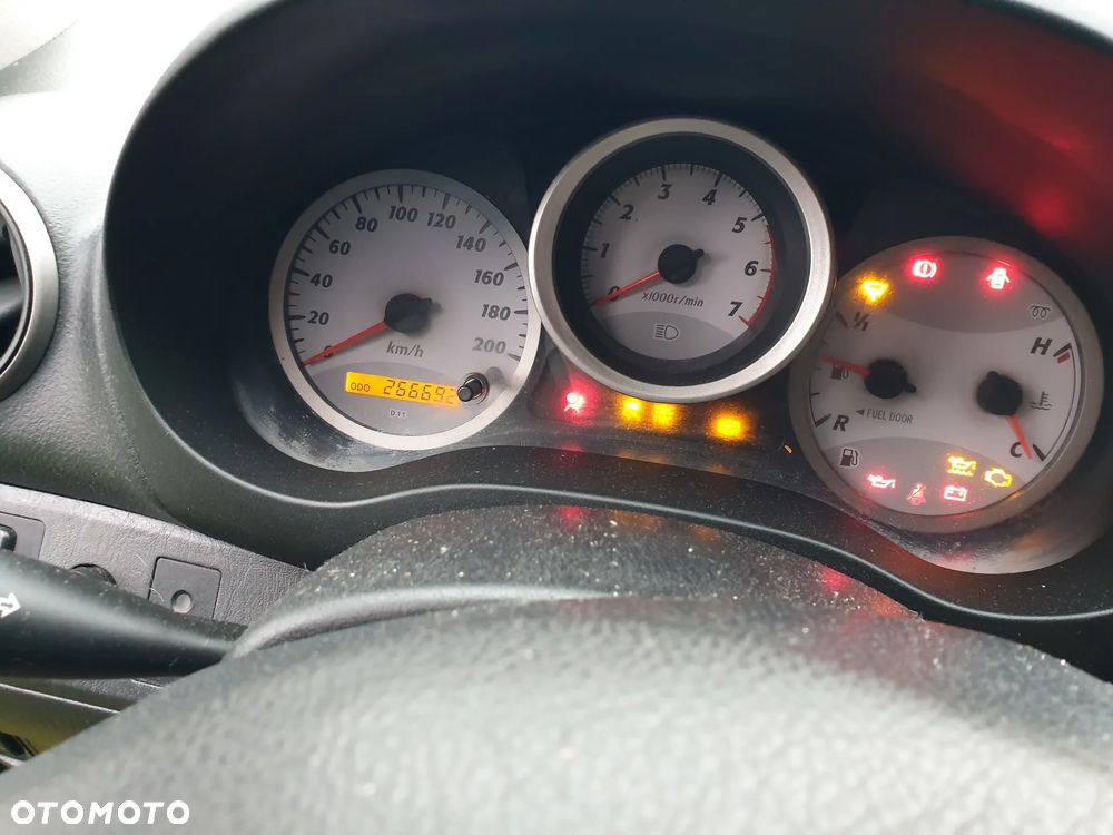 Toyota RAV4 D-4D 4x4 - 7