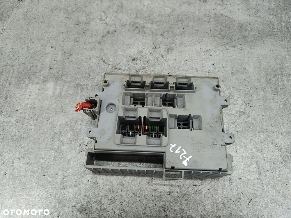 SKRZYNKA BEZPIECZNIKÓW BMW 3 E91 6906622 2.0 D 320d - 7